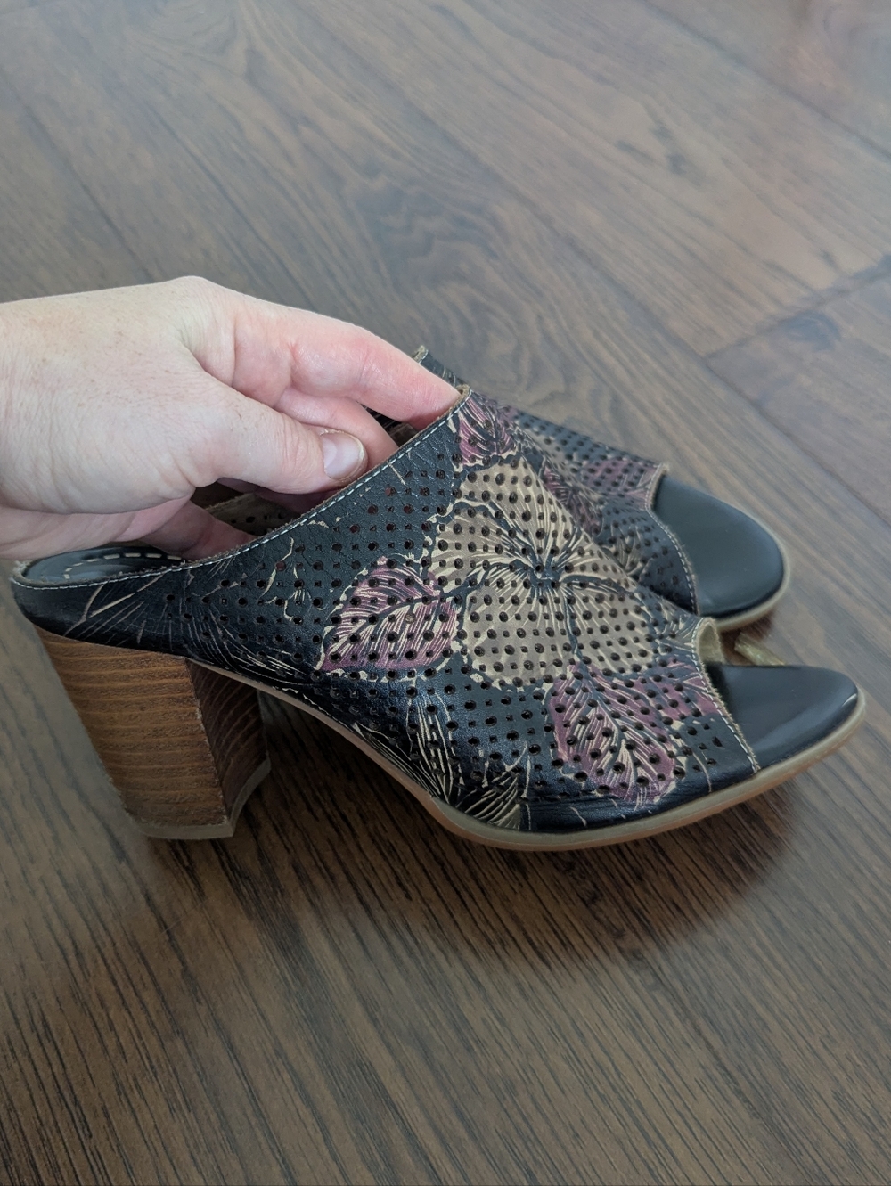 L'Artiste Spring Step Stylin Heeled Sandals Size 41 Floral
